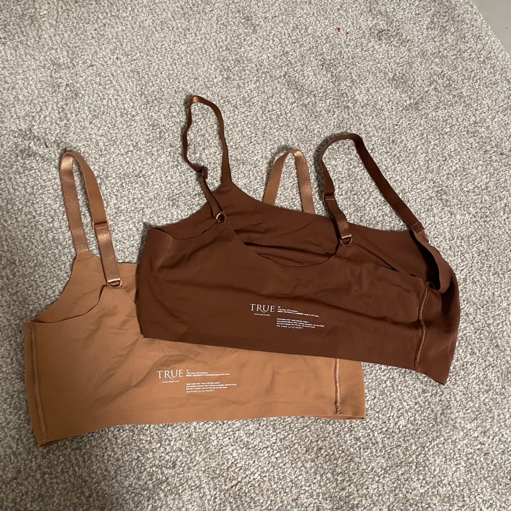True & Co lot of 2 brown tan scoop neck adjustable spaghetti strap cami bra M - Picture 3 of 3